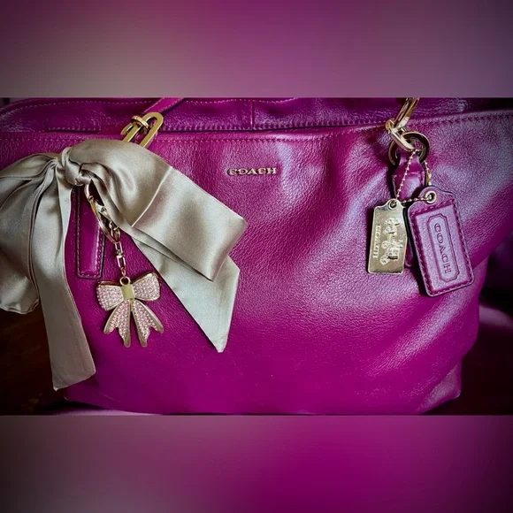 COACH Pebbled Leather Tote Shoulder Bag Magenta Pink Gold Hardware - 2 Hang Tags - Picture 9 of 14